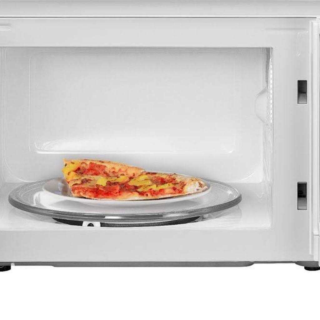 Insignia 0.7 Cu. ft. Compact Microwave - Image 4