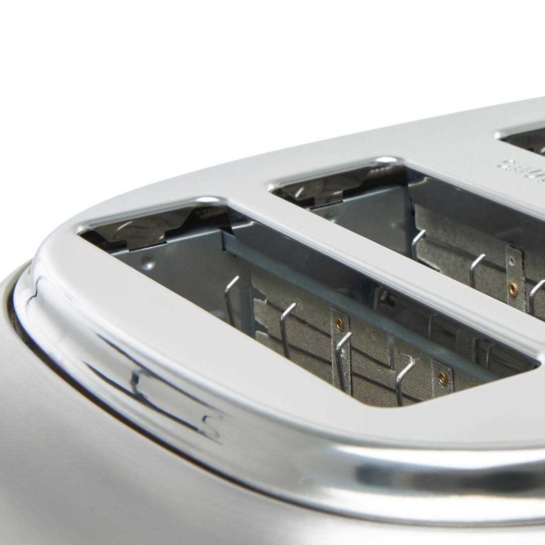 Haden Heritage 4-Slice Wide Slot Toaster - Image 5