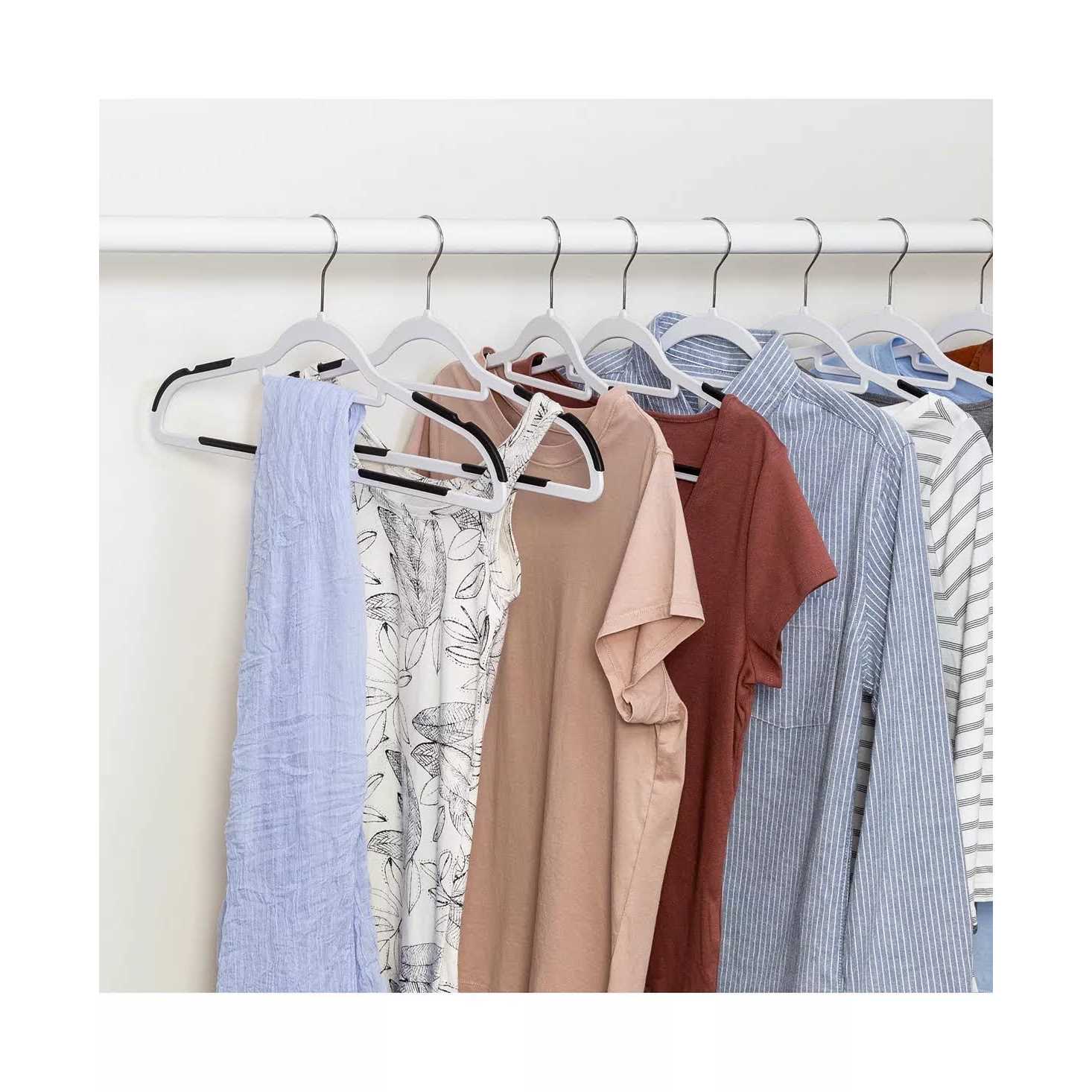 Honey Can Do No-Slip Rubber Grip Plastic Hangers - Image 4