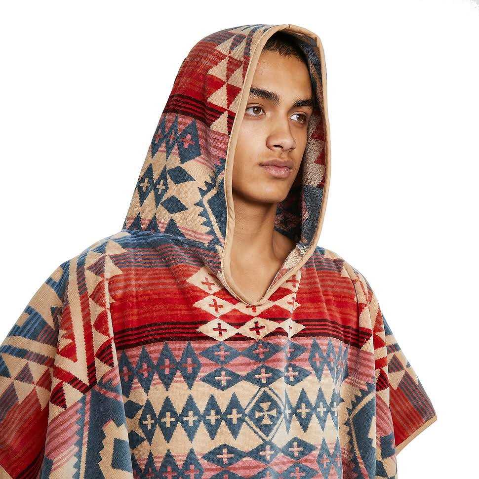 Pendleton Adult Jacquard Hooded Towel - Image 3