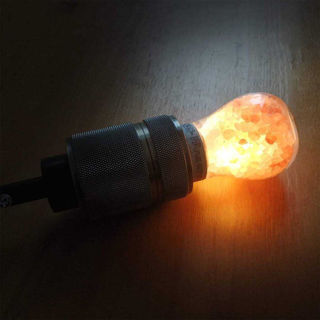 Himalayan Glow Salt Light Bulbs 60-Watt Equivalent - Image 4