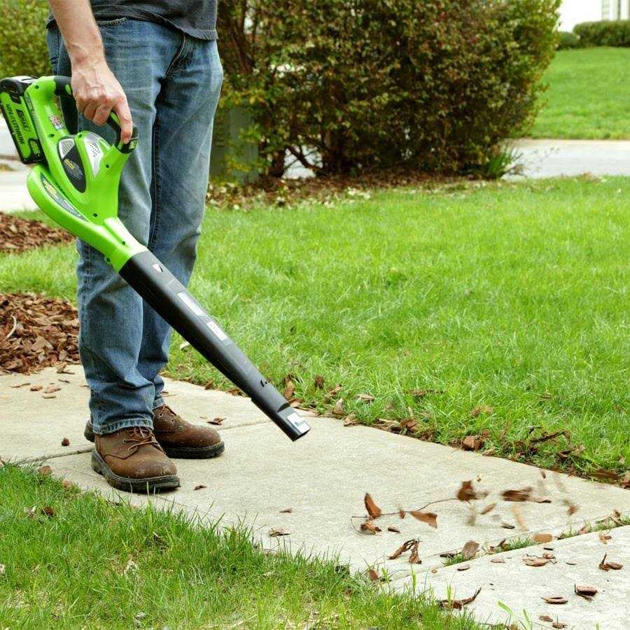 Greenworks G-Max 24252 - Image 3