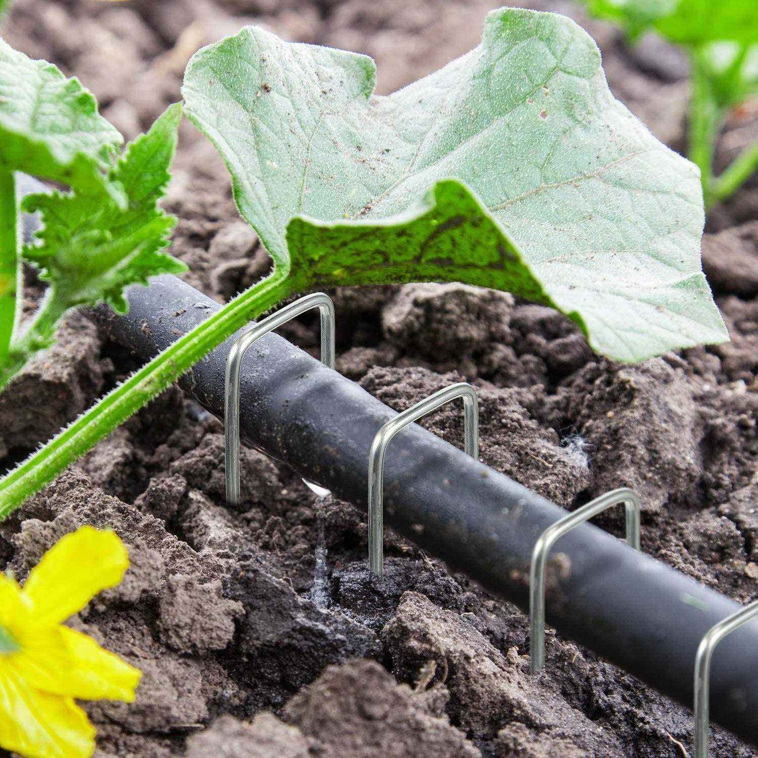 Aagut Garden Stakes Pins Landscape Staples 100 Pack 6 Inch 11-gauge Galvanized Lawn Stake for Dog Fence - Image 4