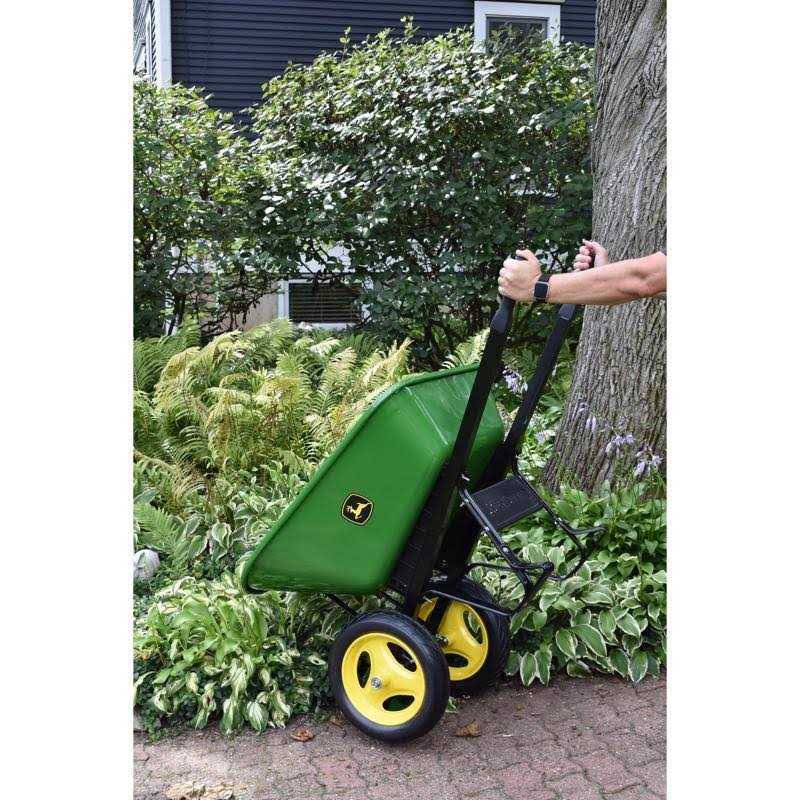 John Deere 7 cu ft Steel Wheelbarrow - Image 5