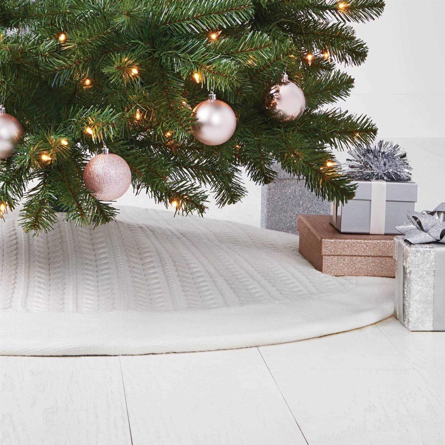 Wondershop Cable Knit Christmas Tree Skirt - Image 3